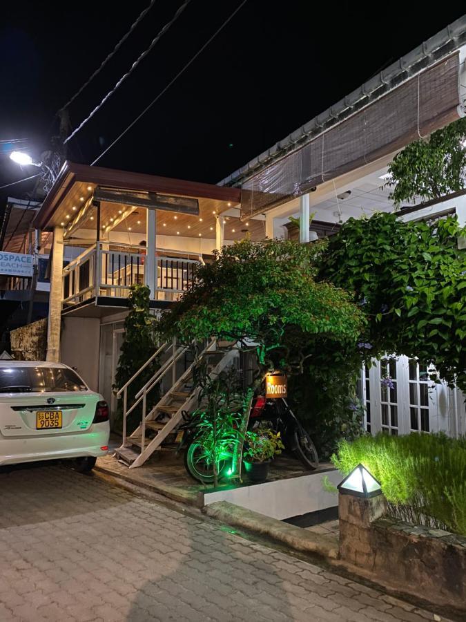 Beach Walk Hotel Unawatuna Dış mekan fotoğraf